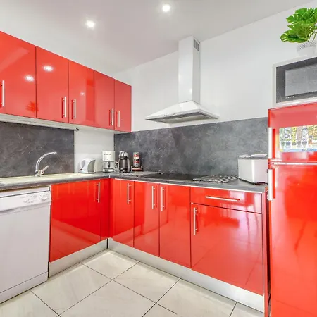 Chavicoto By Interhome Empuriabrava