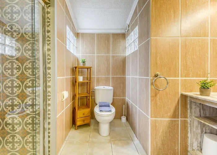 Chavicoto By Interhome Empuriabrava